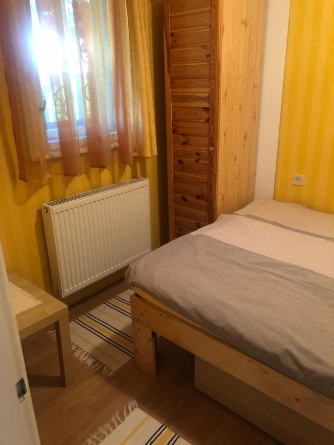 Oeroekzoeld Apartmanok Balatonfenyves Eksteriør billede